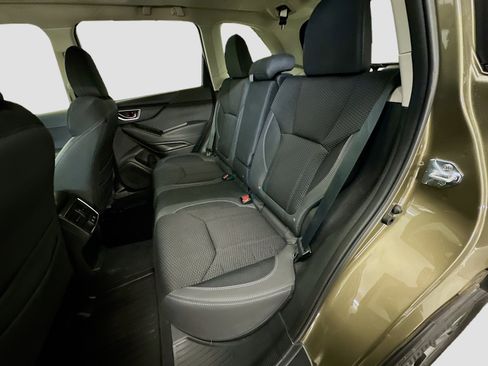 Used 2024 Subaru Forester Premium image 29