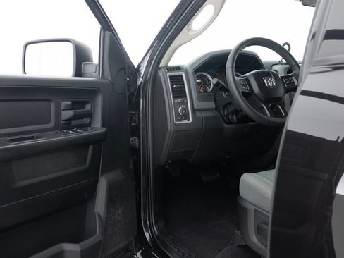 Used 2018 RAM 1500 Express w/ Black Ram 1500 Express Group image 28