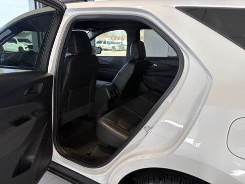 Used 2024 Chevrolet Equinox RS w/ RS Leather Package AWD/4WD image 21