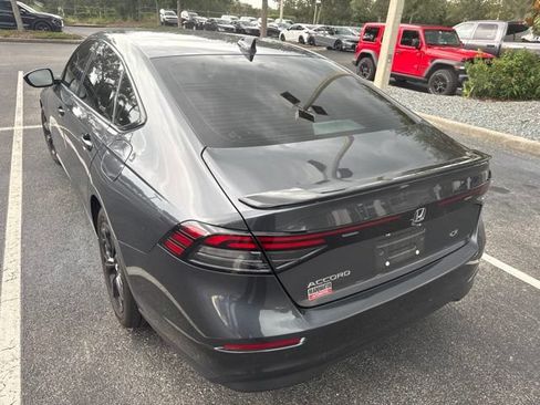 Certified 2025 Honda Accord SE image 4