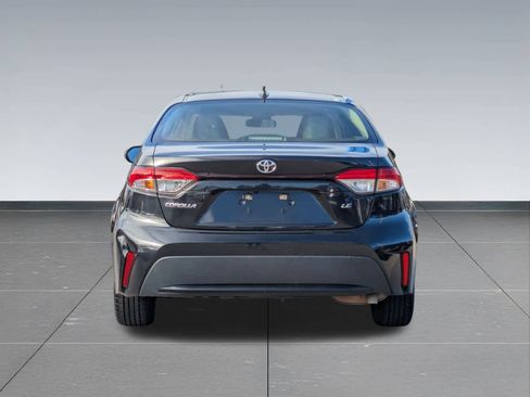 Used 2022 Toyota Corolla LE image 5