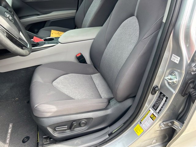 Used 2024 Toyota Camry LE FWD image 9