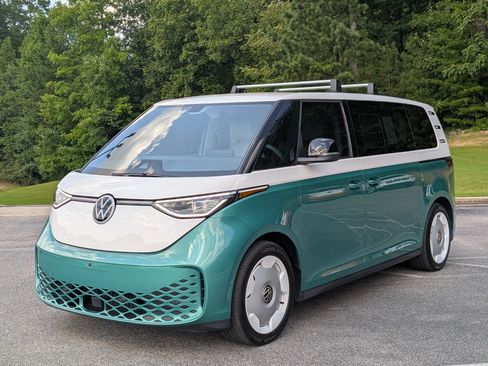 Used 2025 Volkswagen ID. Buzz 1st Edition AWD/4WD image 5