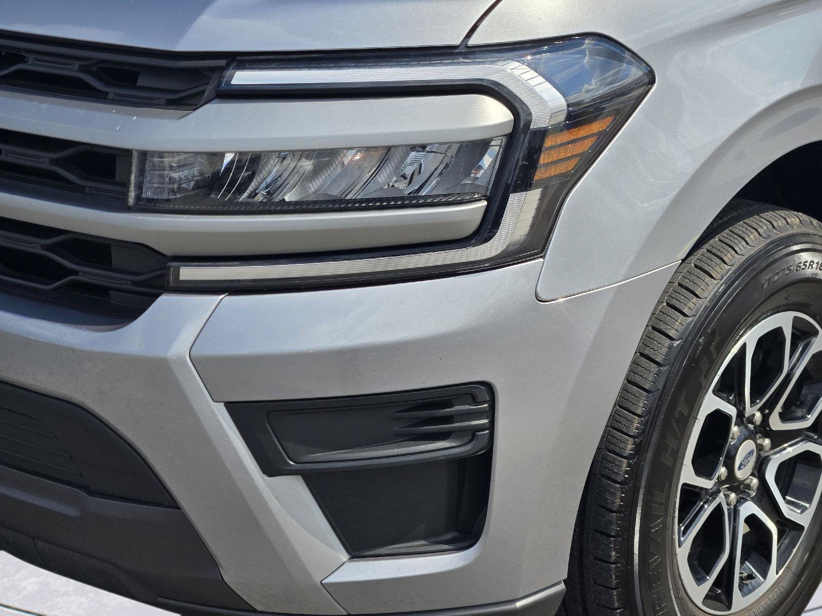 Used 2024 Ford Expedition XLT RWD image 10