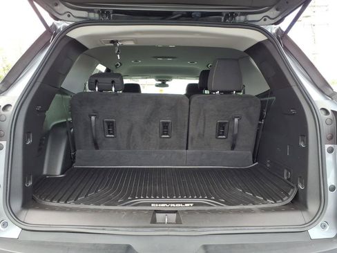 Used 2020 Chevrolet Traverse LS FWD image 19