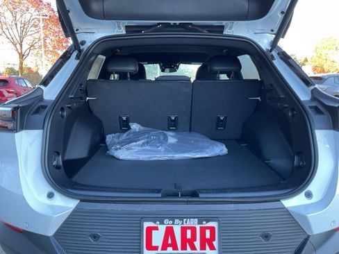 New 2026 Chevrolet Equinox EV LT image 13