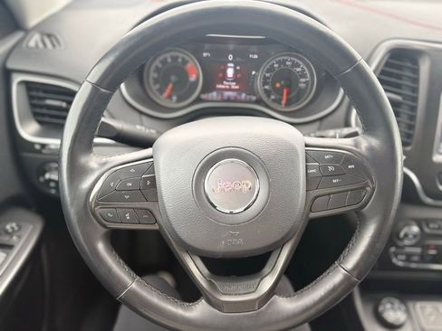 Used 2019 Jeep Cherokee Trailhawk w/ Cold Weather Group AWD/4WD image 14