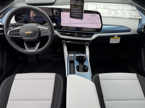 New 2026 Chevrolet Equinox EV LT image 10