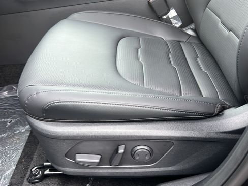 New 2026 Kia Sportage SX FWD image 17