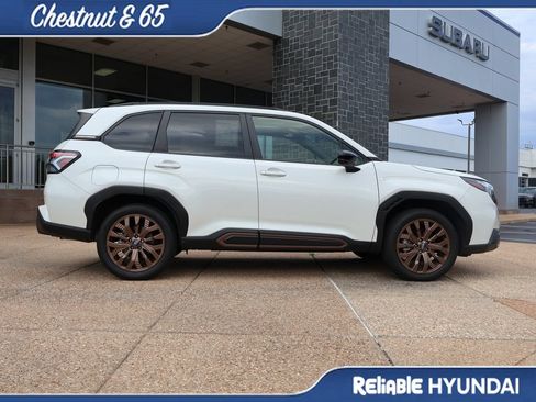 Used 2025 Subaru Forester Sport AWD/4WD image 7