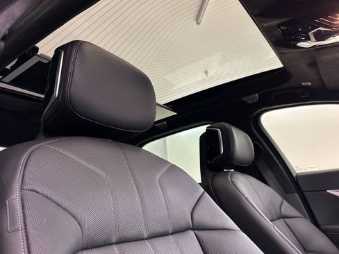 Certified 2024 BMW i7 xDrive60 AWD/4WD image 26