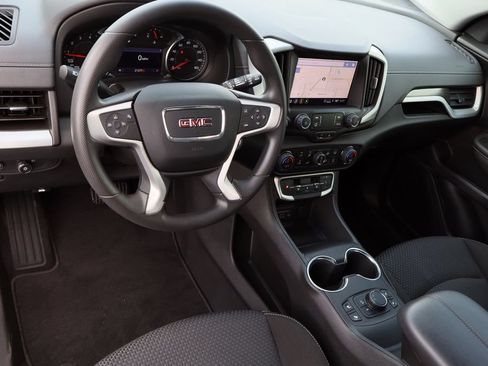 Used 2022 GMC Terrain SLE w/ Driver Convenience Package FWD image 11