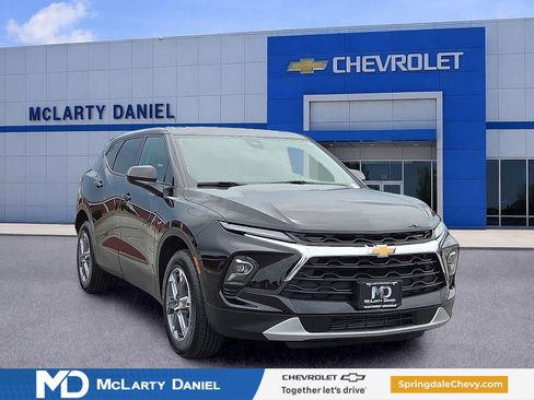 Used 2025 Chevrolet Blazer LT AWD/4WD image 1
