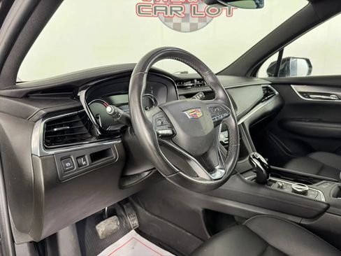 Used 2023 Cadillac XT6 Luxury AWD/4WD image 10
