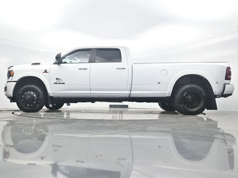 Used 2022 RAM 3500 Limited w/ Max Tow Package image 31