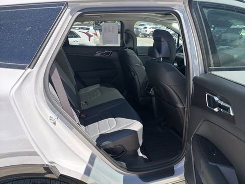 Certified 2026 Kia Sportage SX Prestige AWD/4WD image 31