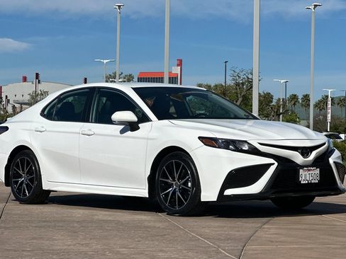 Certified 2024 Toyota Camry SE image 2