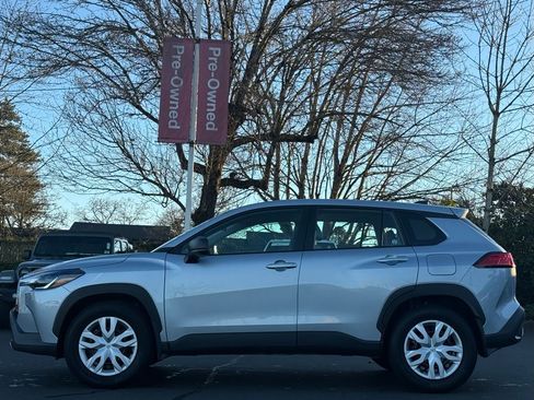 Certified 2025 Toyota Corolla Cross L image 2