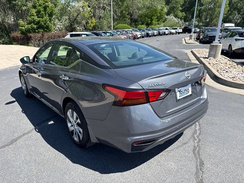 Used 2024 Nissan Altima 2.5 S FWD image 5