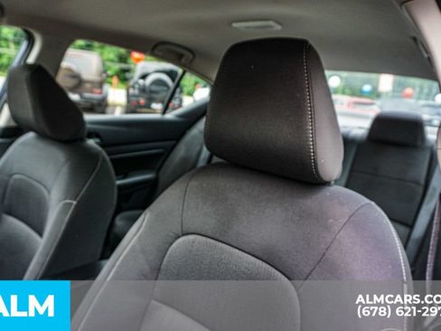Used 2022 Nissan Altima 2.5 S FWD image 17