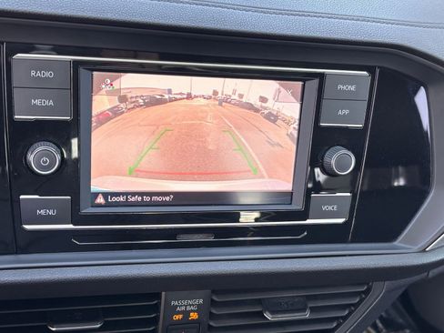 Used 2021 Volkswagen Jetta SE w/ SE Cold Weather Package FWD image 30