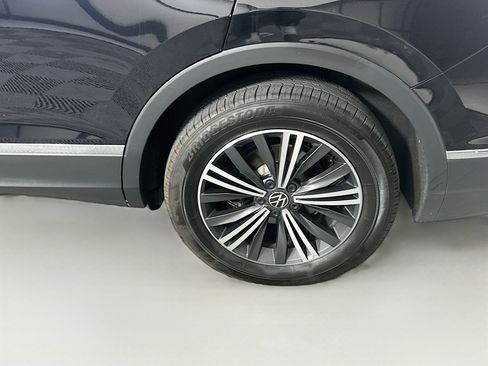 Used 2024 Volkswagen Tiguan Wolfsburg Edition AWD/4WD image 11