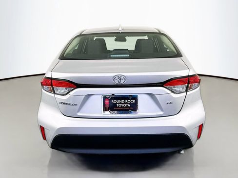 Used 2025 Toyota Corolla LE image 6