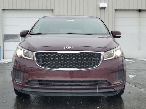 Used 2016 Kia Sedona LX w/ LX Convenience Package image 2