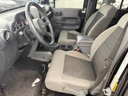 Used 2010 Jeep Wrangler Unlimited Sport AWD/4WD image 20