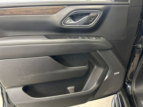 Certified 2024 Chevrolet Suburban Premier w/ Premium Package image 8