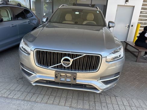 Used 2017 Volvo XC90 T5 Momentum w/ Vision Package AWD/4WD image 2