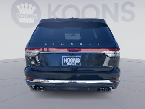Used 2024 Lincoln Aviator AWD w/ Premium Package image 5