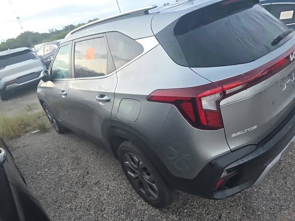 Used 2024 Kia Seltos S FWD image 5