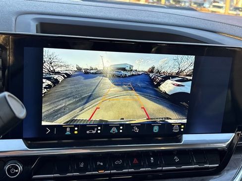 Used 2025 Chevrolet Silverado 2500 LTZ w/ LTZ Plus Package image 36