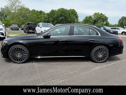 New 2026 Mercedes-Benz E 350 4MATIC Sedan image 8