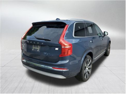 Certified 2022 Volvo XC90 T8 Inscription w/ Advanced Package image 5