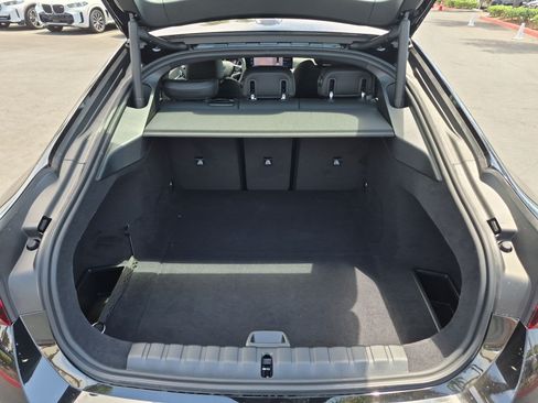 New 2026 BMW i4 eDrive40 w/ Parking Assistance Package RWD image 32