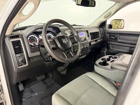 Used 2018 RAM 3500 Tradesman w/ Chrome Appearance Group AWD/4WD image 10