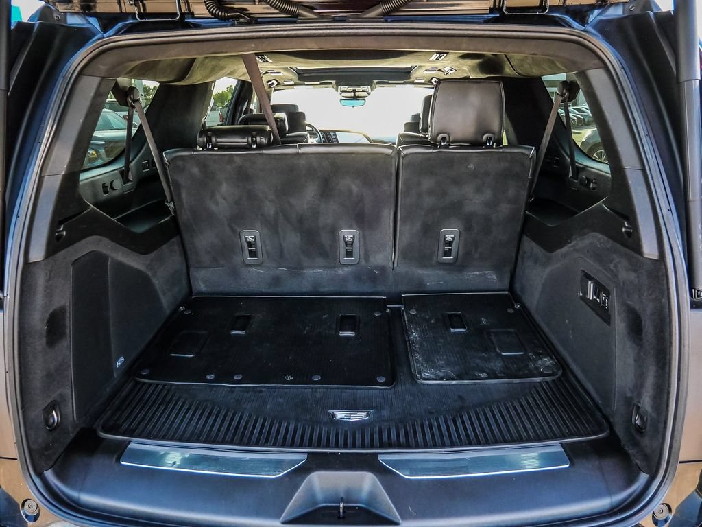 Used 2023 Cadillac Escalade ESV V w/ LPO, ONYX Package AWD/4WD image 13