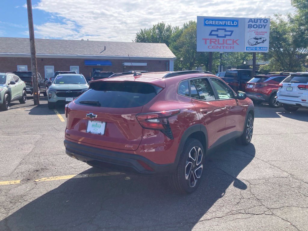 New 2026 Chevrolet Trax RS w/ Driver Confidence Package FWD image 7