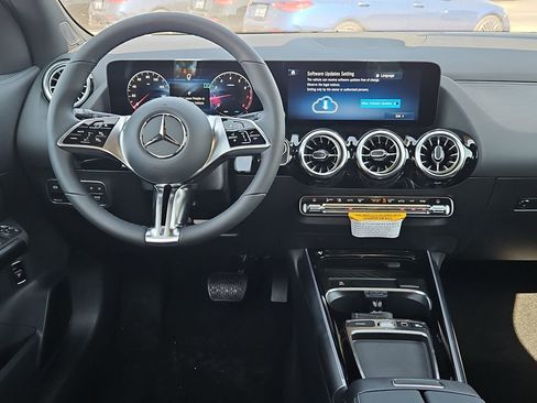 New 2026 Mercedes-Benz GLA 250 image 16