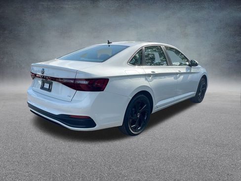 New 2025 Volkswagen Jetta SE image 32