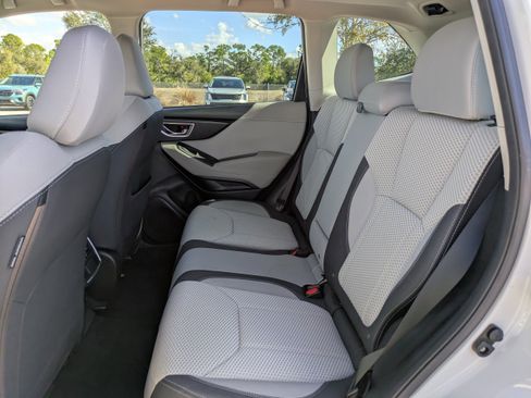 Used 2020 Subaru Forester Premium image 16