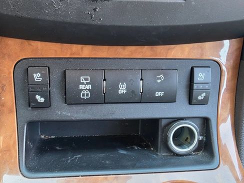 Used 2012 Buick Enclave Premium FWD image 17