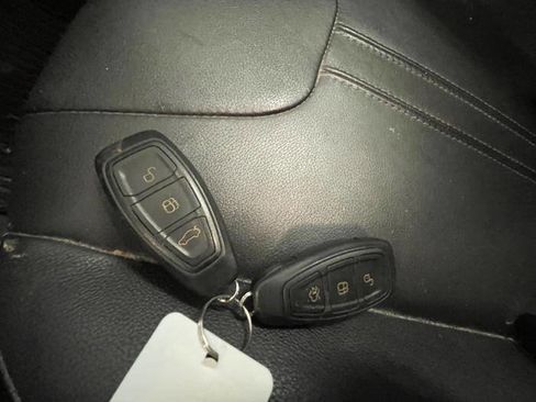 Used 2012 Ford Focus Titanium image 46