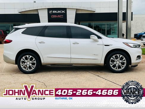 Used 2018 Buick Enclave Avenir w/ Avenir Technology Package image 11