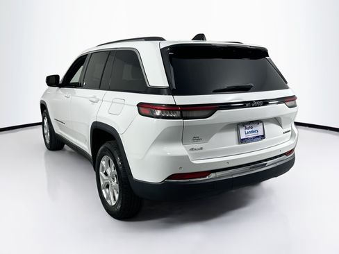 Used 2023 Jeep Grand Cherokee Limited w/ Trailer Tow Prep Group (B) AWD/4WD image 7