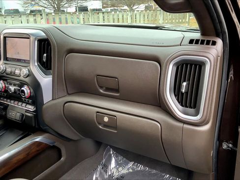 Used 2020 GMC Sierra 1500 SLT w/ SLT Premium Plus Package image 18