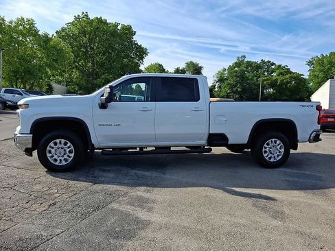 Used 2025 Chevrolet Silverado 2500 LT w/ Safety Package AWD/4WD image 8