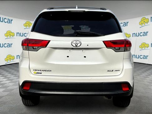 Used 2019 Toyota Highlander XLE image 5